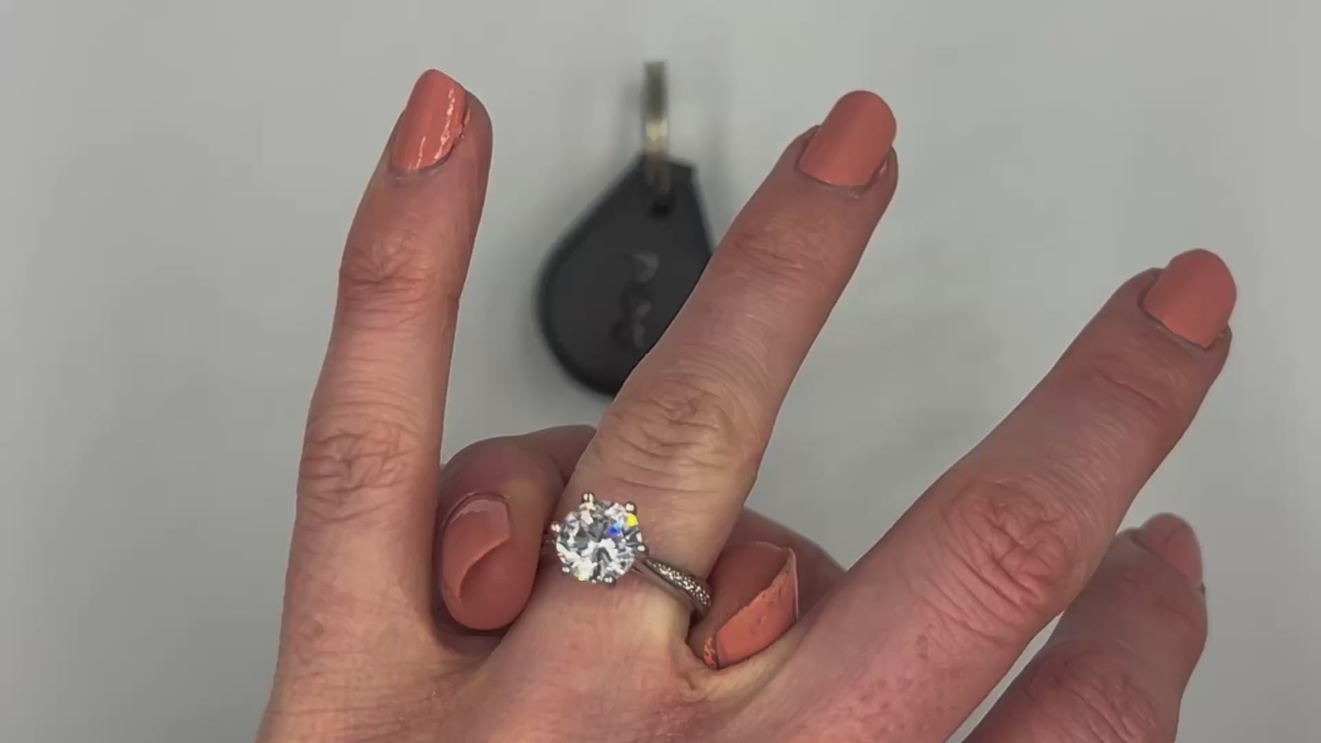 Load video: Video showcasing how to use the pod case to protect your jewellery while you train